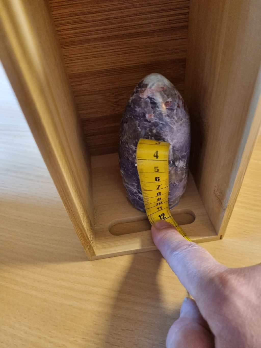 Roze Toermalijn & Lepidoliet Sculptuur – een magisch duo voor rust, liefde en balans - Afbeelding 2