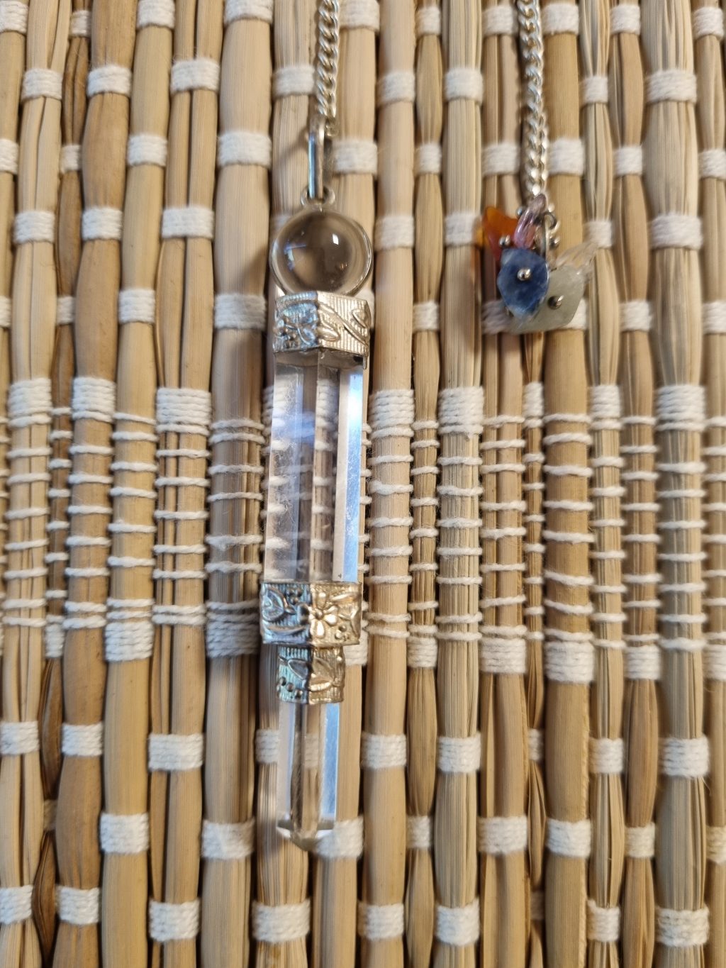 Bergkristal Healing Wand Pendel – Voor zuivering, balans & helderheid Lengte: ± 6,5 tot 8 cm - Afbeelding 2