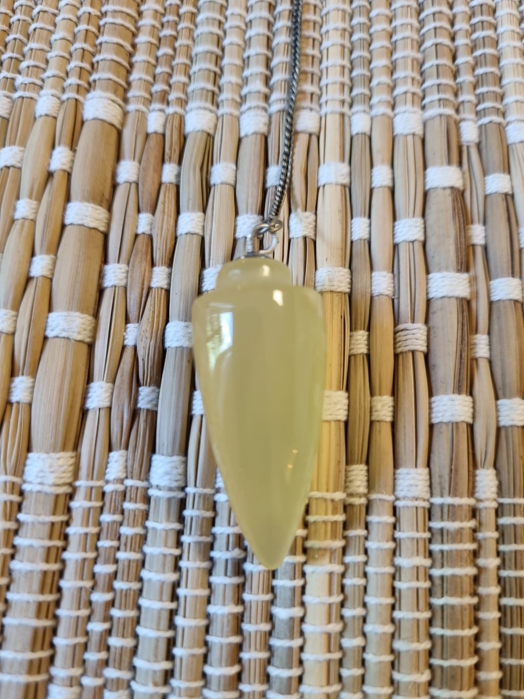 Gele Kwarts Pendel – Licht, Heling & Zelfliefde